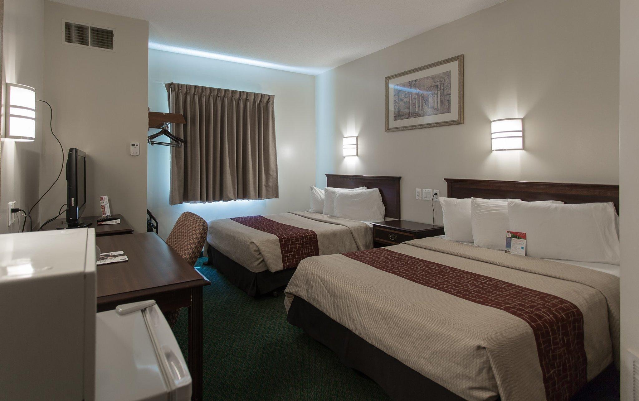 Travelodge By Wyndham Romulus Detroit Airport Exterior foto